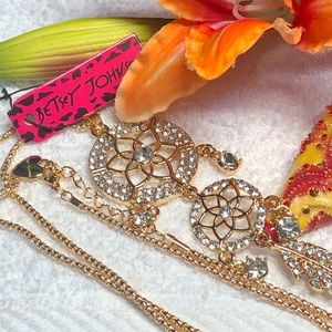 💭💕gorgeous betsey dream catcher -long free moving pendant-stunning